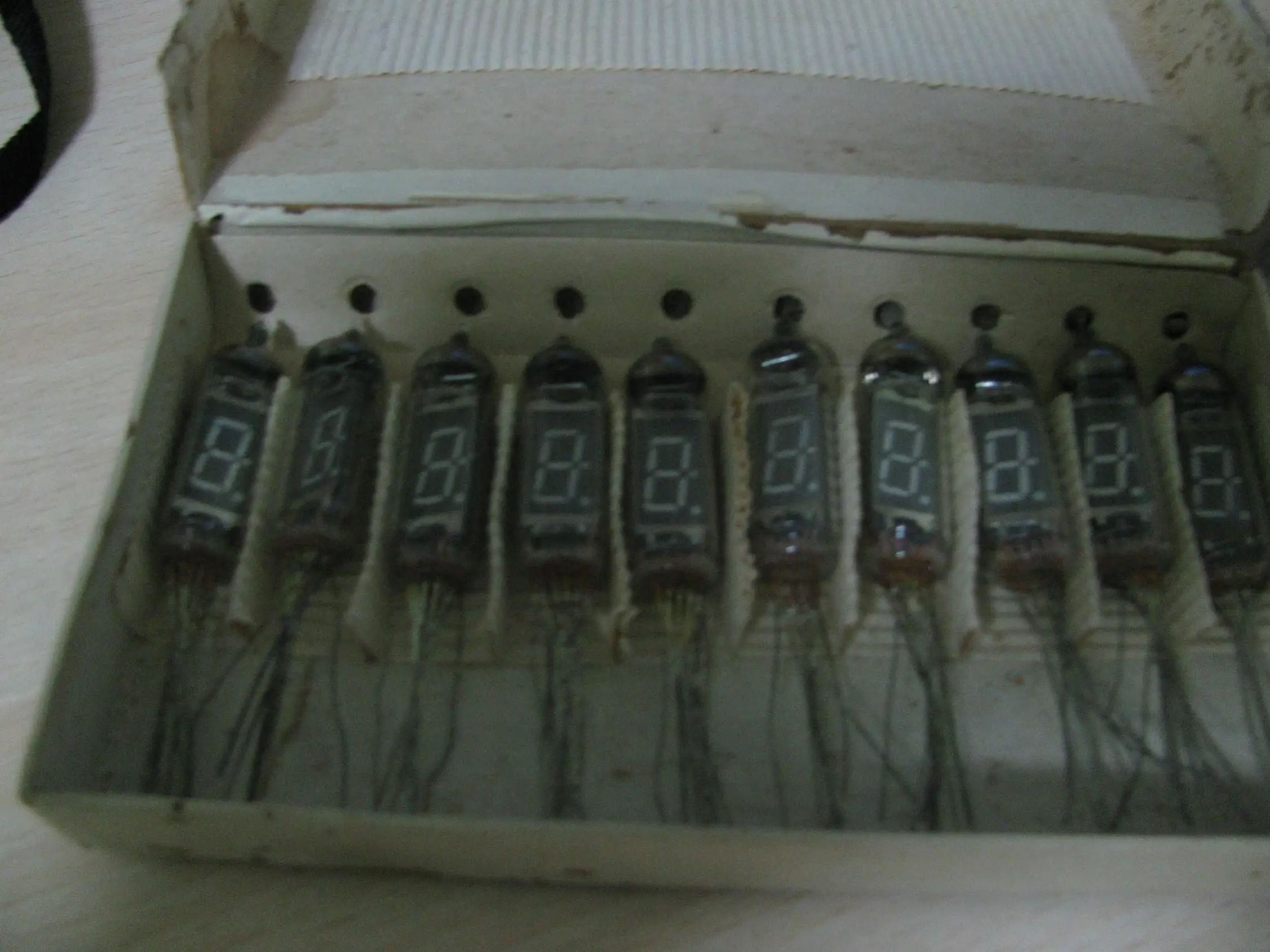 

Original Brand New Fluorescent Digital Tube YS13-3 Electronic Tube