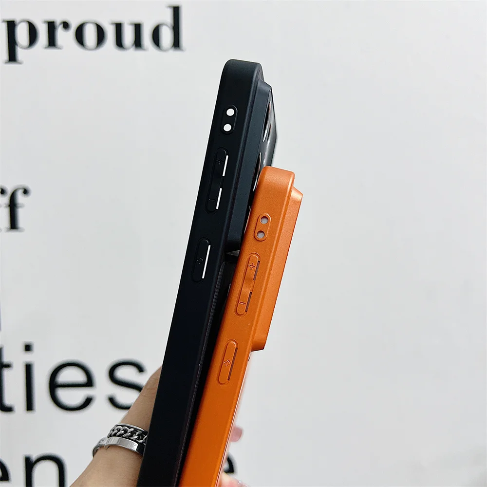 Deluxe Carbon Fiber Magnetic Phone Case with Aurora Lens and Camera Protection - Shockproof Design