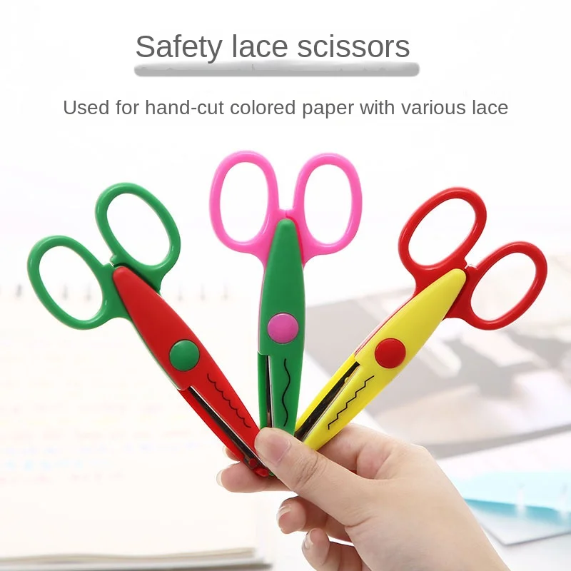 1pc Kids' Artwork Colorful Safety Plastic Decorative Edge Scissors