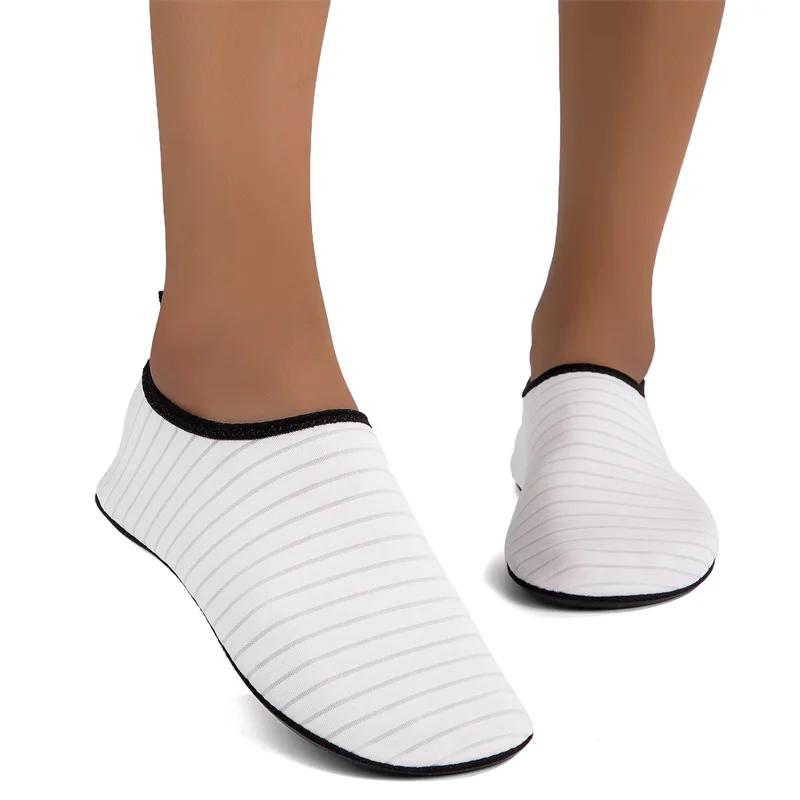 Aqua Shoes Lightweight Flat Footwear Upstream Shoes Beach Stroll Sandals Water Slippers Sizes 34-49 Males
