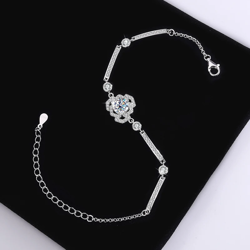 

High quality S925 silver Mosang diamond bracelet, Camellia flower, rose 1 carat diamond bracelet, fashionable and versatile