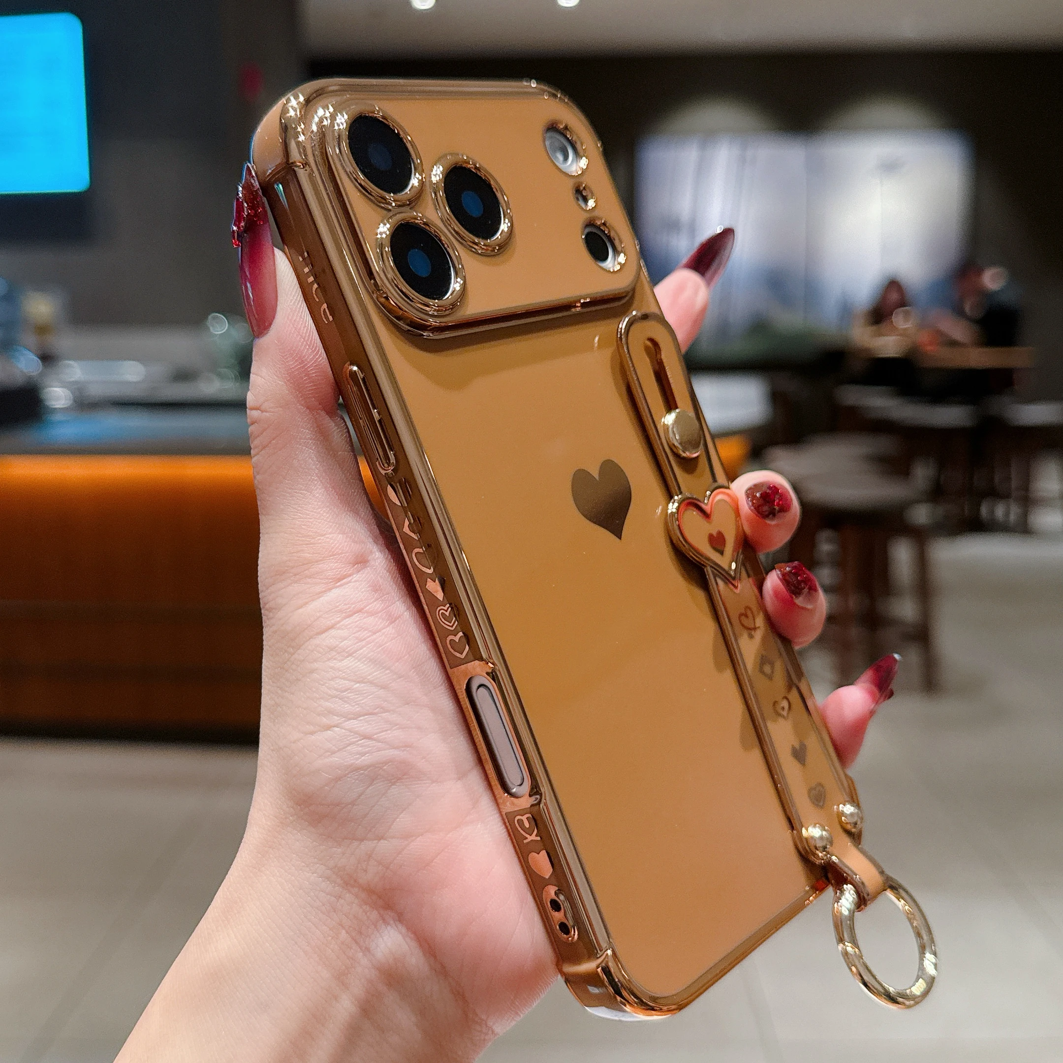 Herzförmige Handgelenkriemen-Hülle für iPhone 17 Pro, 16, 15, 14, 13, 12, 11 Pro Max, X, Xs, XR Max, 12, 13 Mini, 14, 15, 16 Plus – Premium Fashion Cases – Detail 22