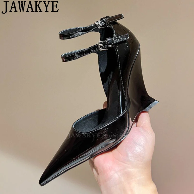 

2024 Summer Pointed Toe Slipsole Sandals Women Patent Leather Buckle Design Gladiatus High Heel Shoes Luxury Sexy Pumps Woman