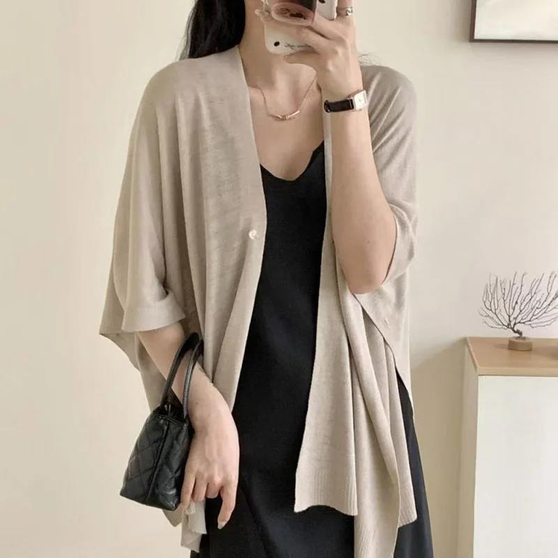 Women V Neck Half Sleeve Knitted Sweater