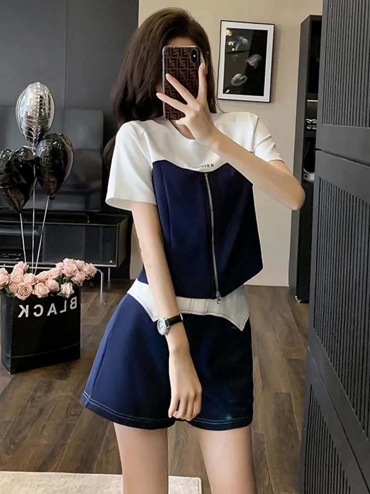 

2023 Fashionable and Westernized Age Reducing Short Sleeve Shorts Slim Two Piece Set for Summer New Advanced Casual Sports Set