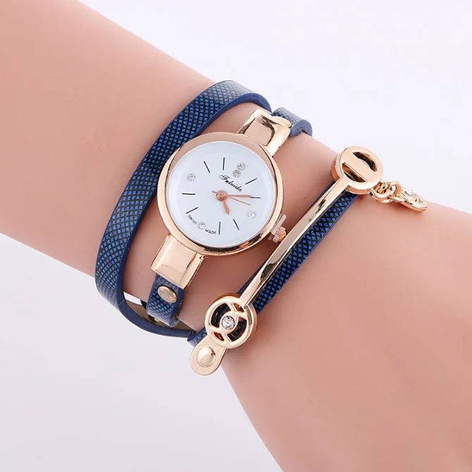 2022 Fashion Women Bracelet Watch Gold Quartz Gift Watch Wristwatch Women Dress Leather Casual Bracelet Watches Hot Selling New 