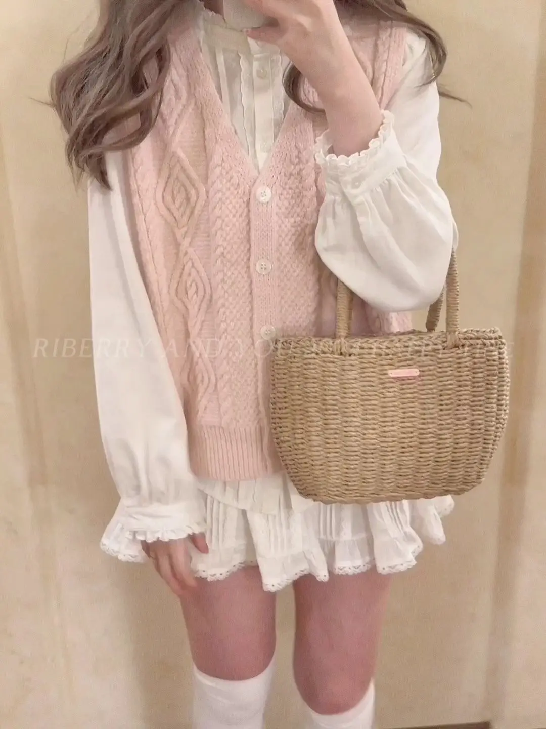 

Wool Acrylic Vintage Twist Gentle Cherry Blossom Pink Antique Feeling Knit Sweater Cardigan Vest Vest 2024