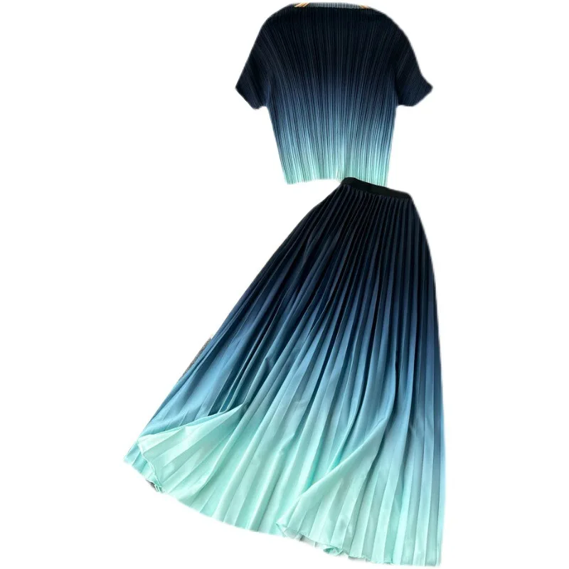 

Fastfashiongo Gradient Color Suit Chiffon Short Retro Loose Short-sleeved Top + High Waist Casual Pleated Skirt Two-piece Set
