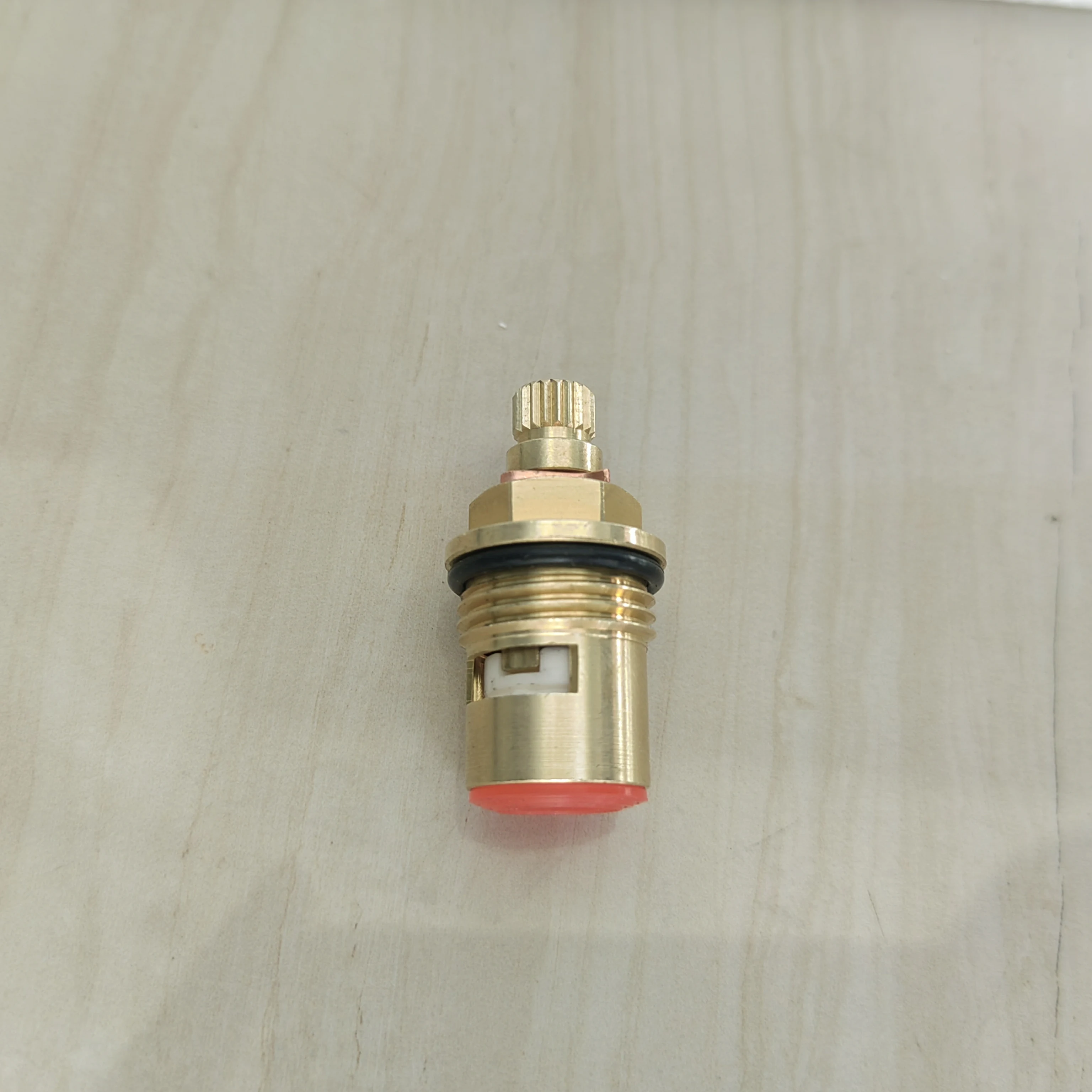 1/4 Turn G3/8 single Teeth Brass Cartridge Accessories Hot or Cold Faucet Brass Valve Core