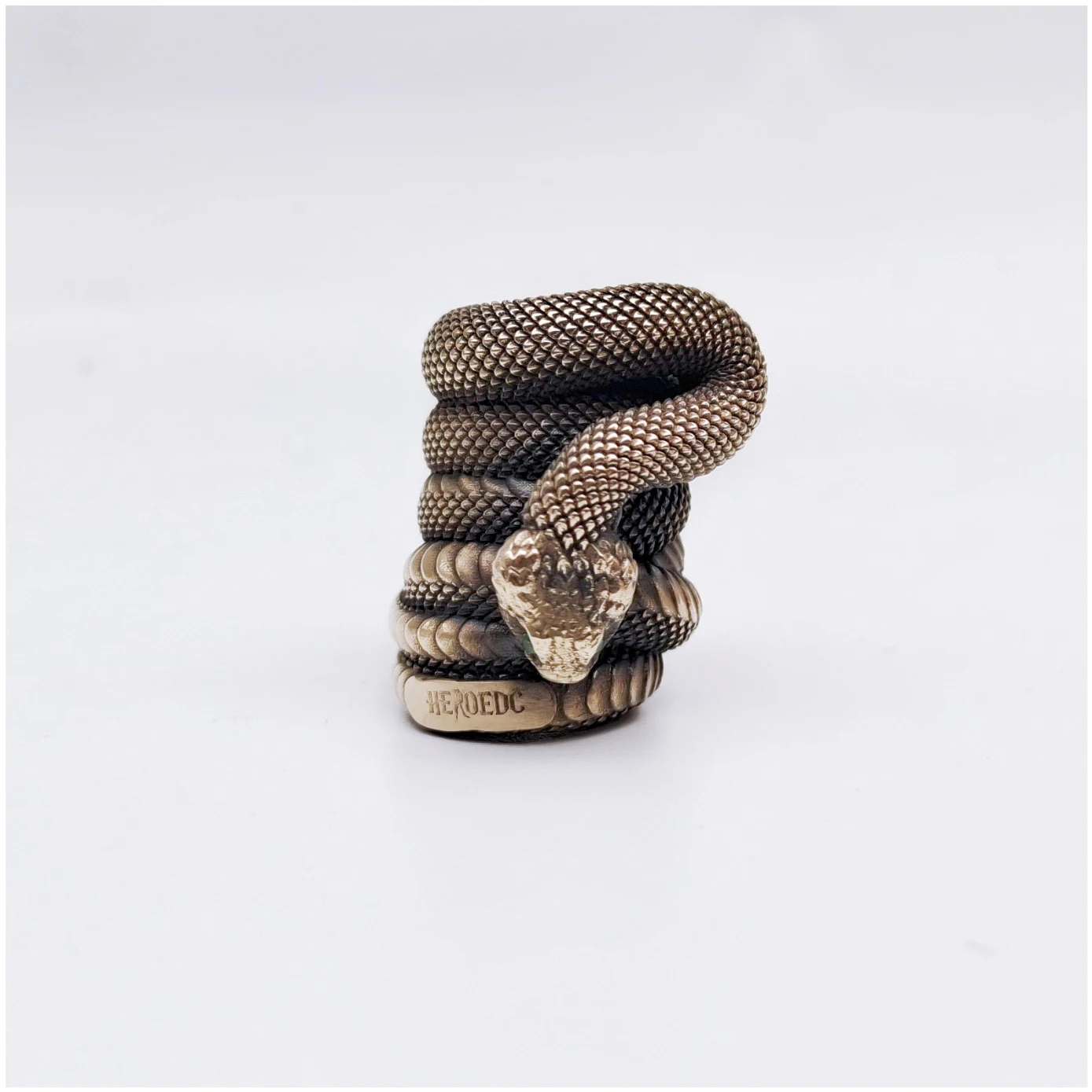 

New Rattlesnake Knife DIY Paracord Beads EDC Keychain Handmade Pendant Men Hanging Buckle Bag Pendant