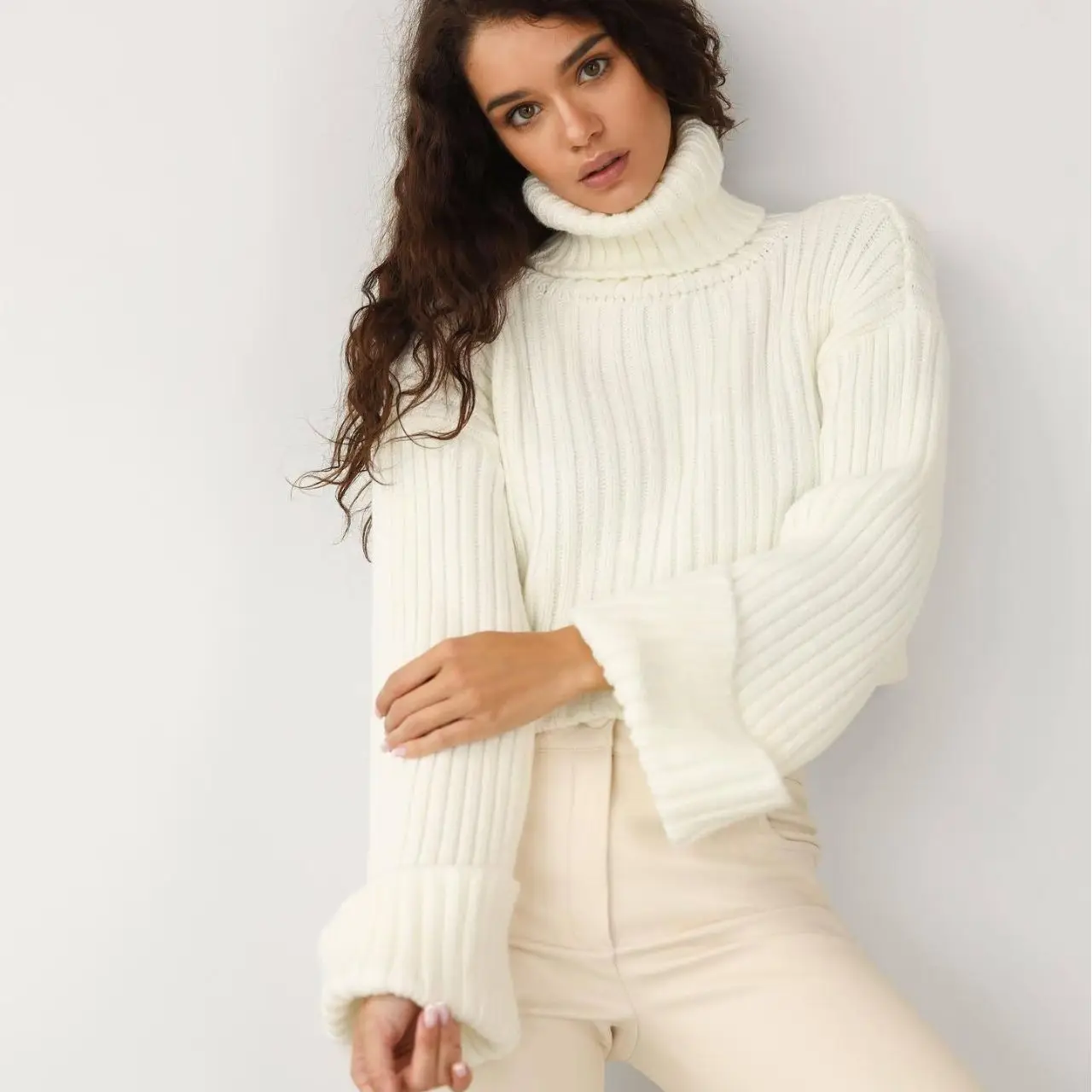 

CGC Turtleneck Winter Sweater Women Fashion Bell Sleeves Warm Knit Pullover Simple Solid Loose Female Knitwear Tops Jumper