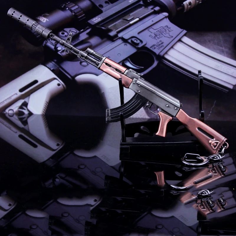 High Quality PUBG Keychain Metal Gun Model 21cm AKM QBZ95 AWM 98K Helmet Alloy Weapon Light Key Chain Birthday Gifts Toy for Kid 3
