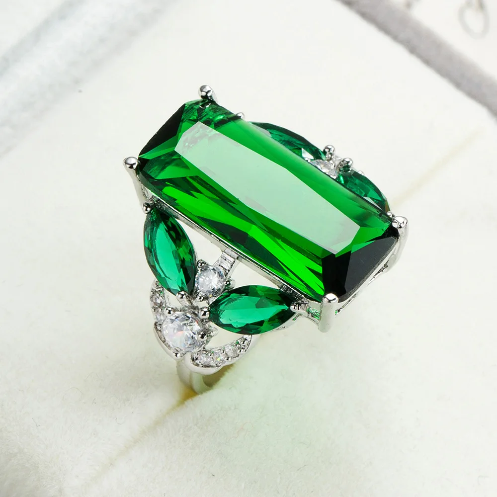 European and American Women's Jewelry AAAAA Oval Ring Emerald Jade Zircon Ring Wedding Jewelry Party Valentine's Day