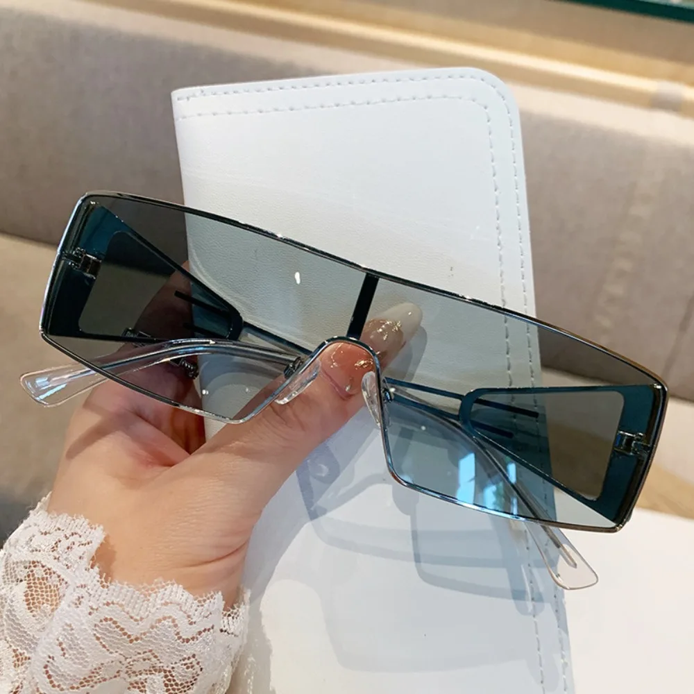 Golden Metal Frame Women Sunglasses UV Protection