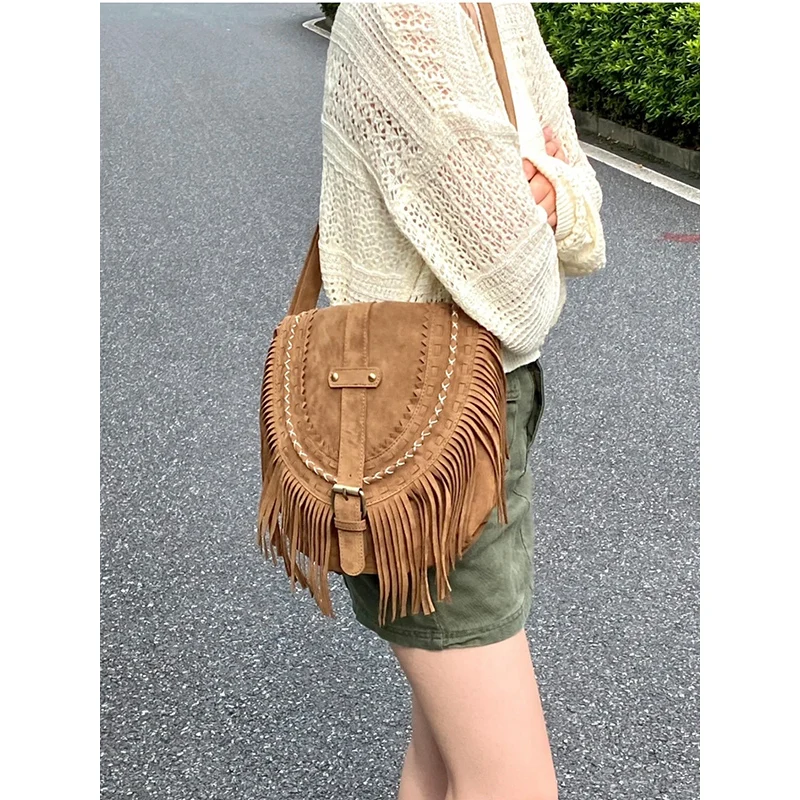 

2023 New suede American Bohemian fringe women's retro saddle fashion single shoulder bag crossbody