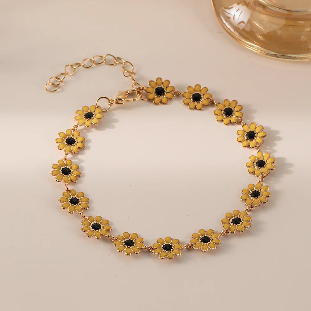 Vintage Bohemian Full Daisy Bracelet & Bangle Summer Fashion Flower Chain Charm Bracelet For Women Travel Wristband Jewelry