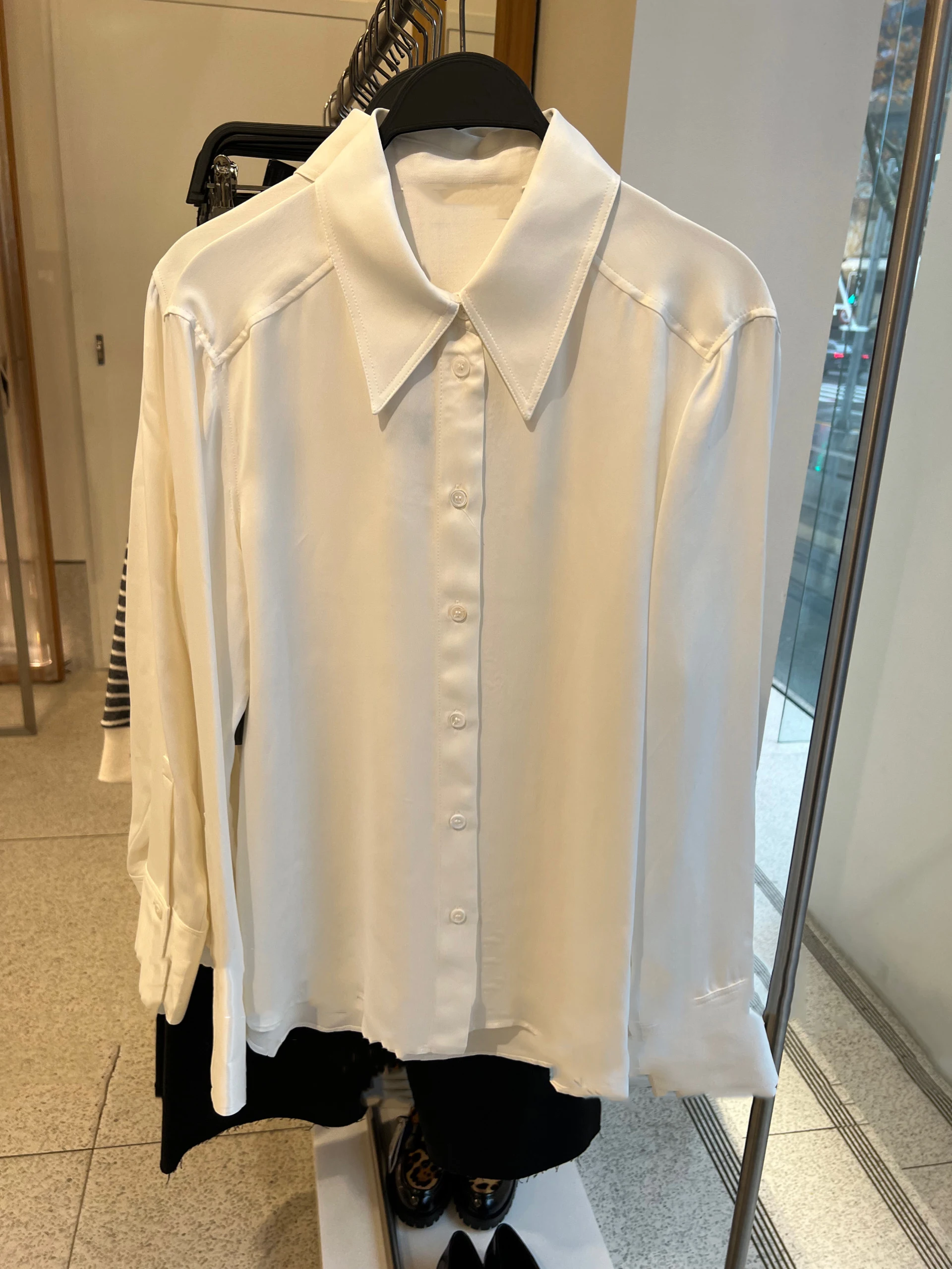 Asmf-2023  ĳ־ ũ ƾ   콺,  ǰ