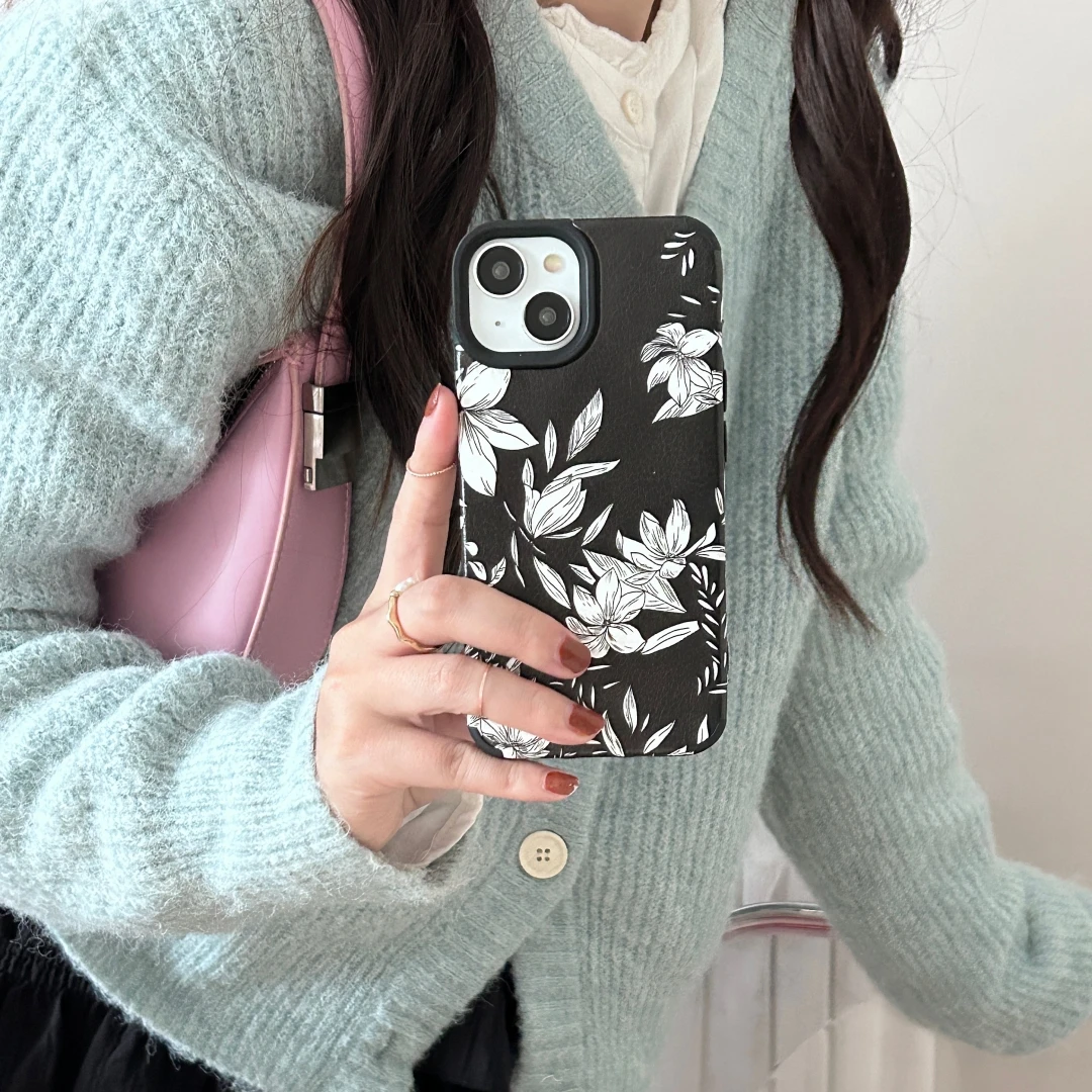 Vintage White Flower Leather Phone Case For iPhone 15 14 13 12 11 Pro Max Bumper Shockproof Silicone Back Soft Cover Fundas