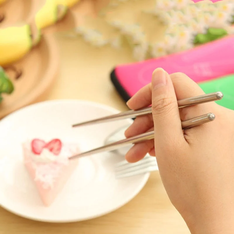 JJYY 4Pcs/3Pcs cutlery set Portable Printed Knifes Fork Spoon Stainless Steel Family Camping Steak Cutlery Tableware with Bag