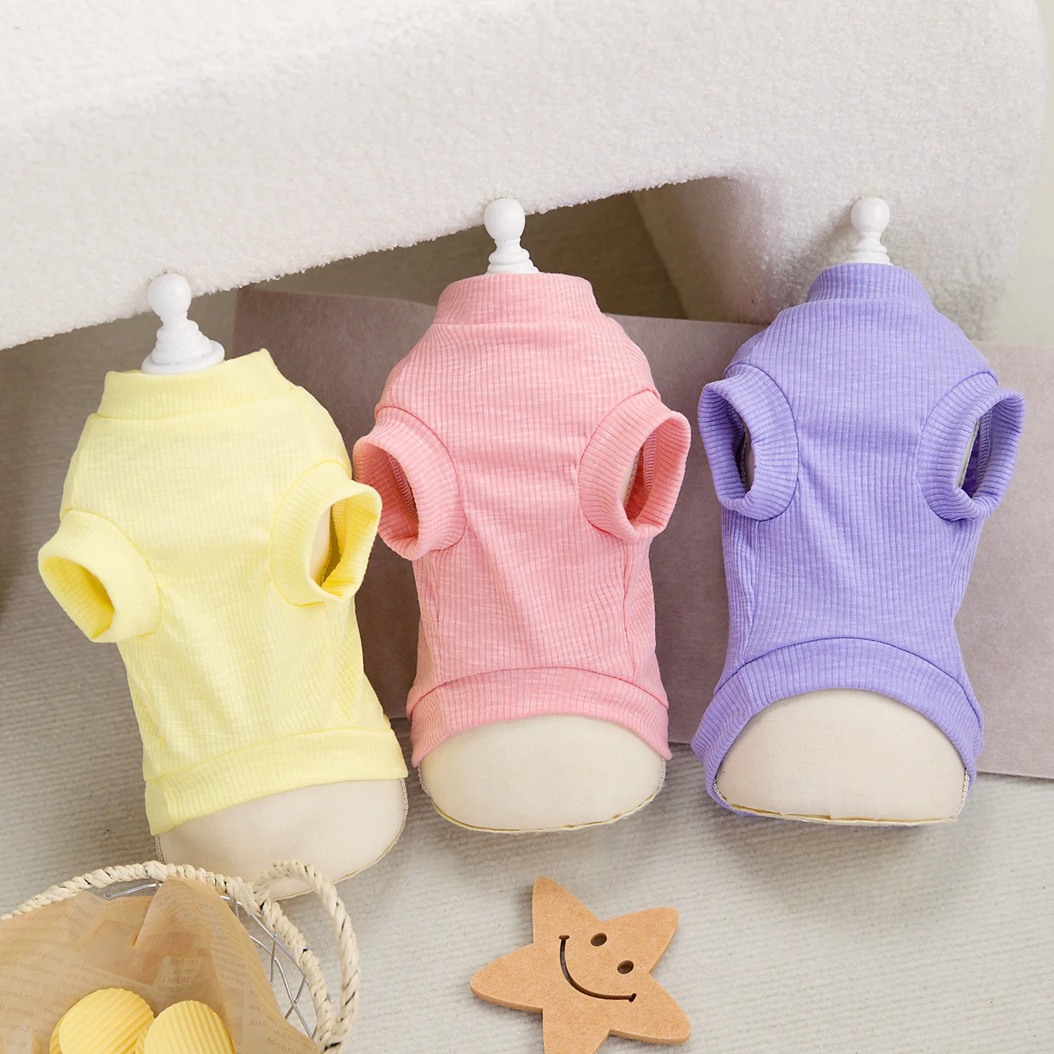 맞춤형 자수 텍스트 및 패턴 의류, 고양이 및 개 의류, 용수철 및 여름 스타일 의류, 3 개/세트
