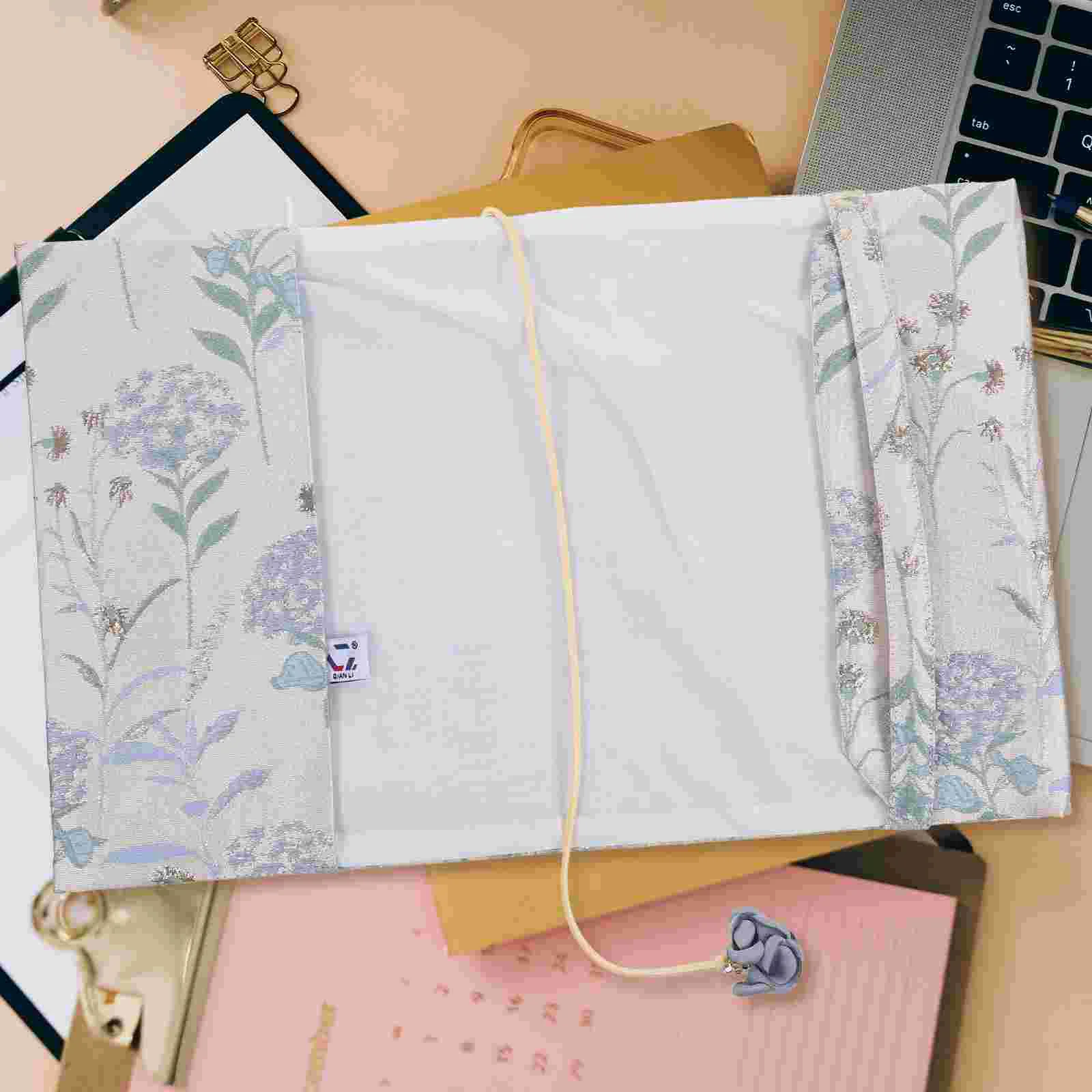 

Book Cover Sleeve Protector Paperback Covers Washable Decorative Books Floral Fabric Soft Flower Cloth Zipper Travel Sleeves