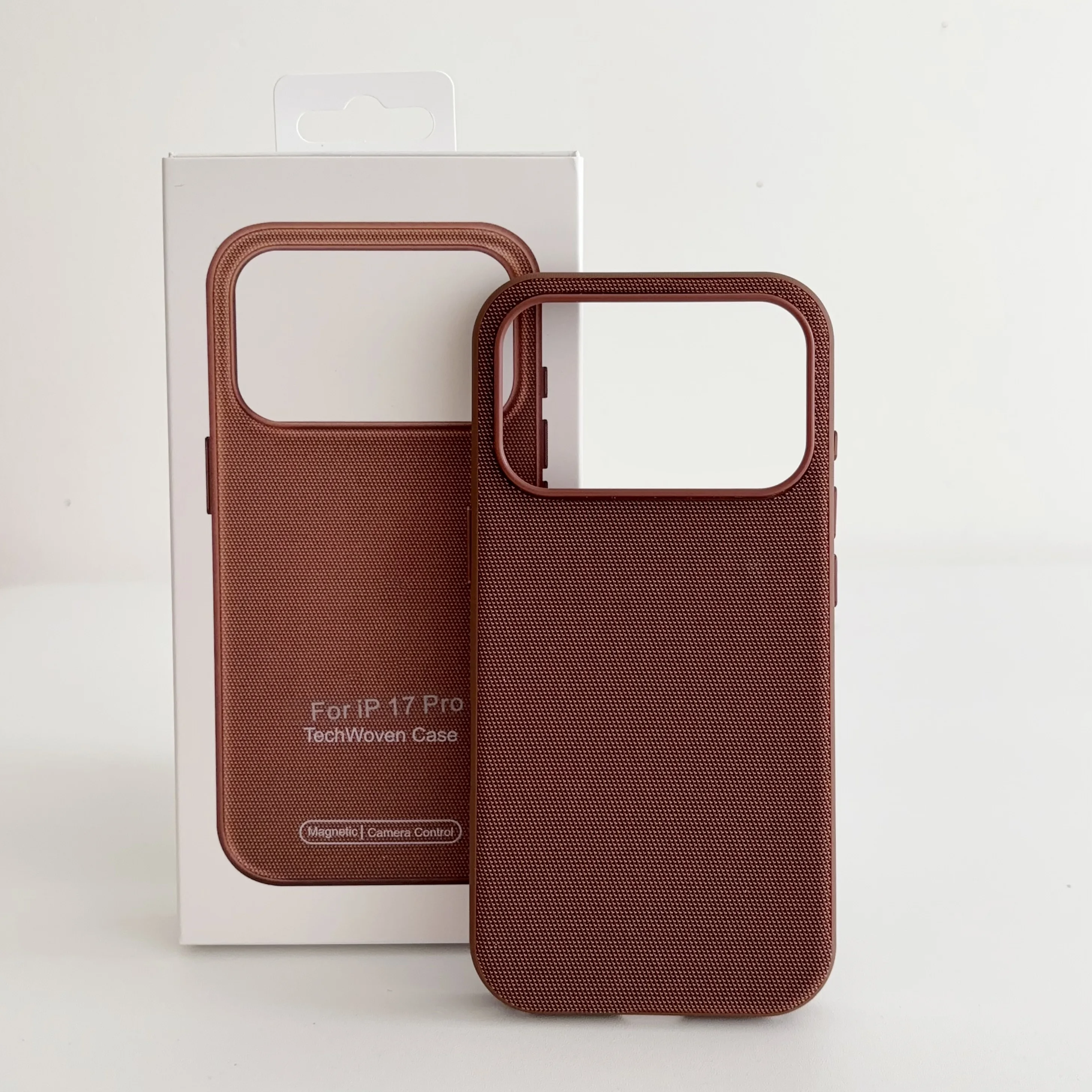 Innovative Woven Magnetic Phone Case with Wireless Charging – Shockproof Design