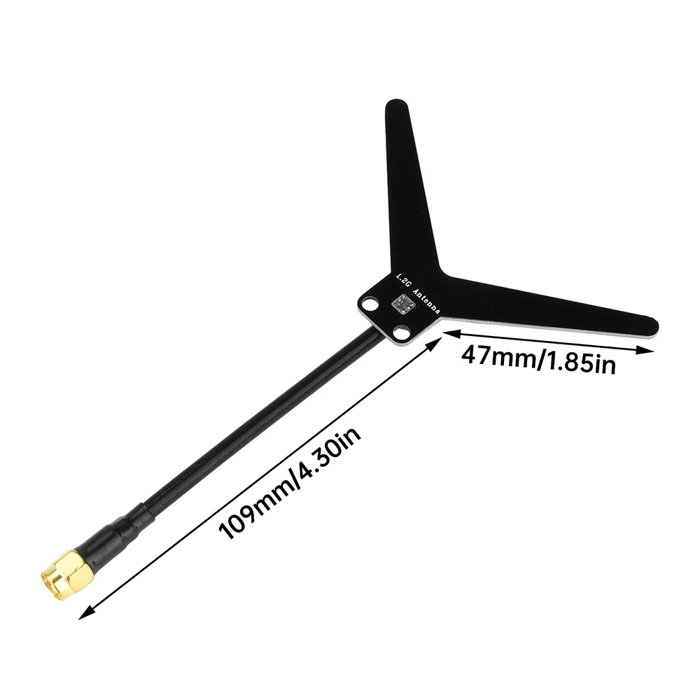 Antenne 1200 MHz 2.0dBi posée sur une surface, prête à être installée sur un drone FPV.
