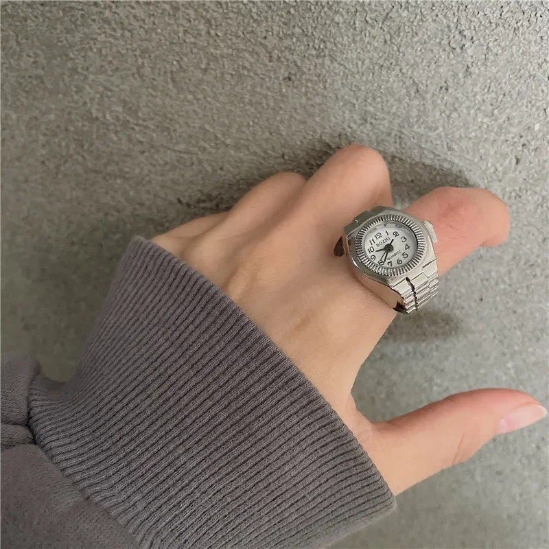 Mini Vintage Finger Ring Watch Round Creative Quartz Watches Fashion Couple Watches Accessories