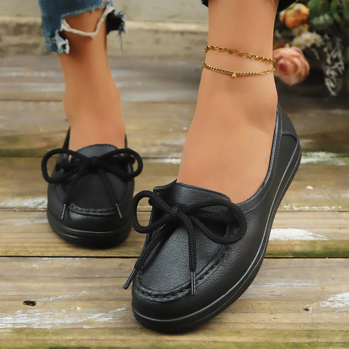 Classic Bowknot Decoration Pu Slip On Pumps Women 2025 Summer Round Toe Low Heel Loafers Shoes Elegant Soft Sole Nurse Shoes