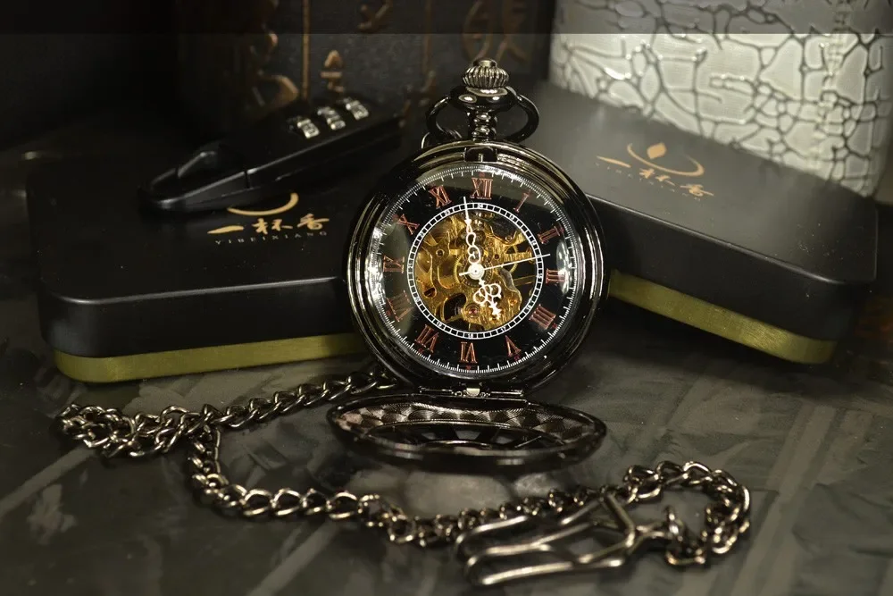 Antique 1pcs/lot Steampunk Hollow 4.5cm Hand Wind Wound Mechanical Pocket Watch Black for Mens Necklace Chain Wedding Skeleton