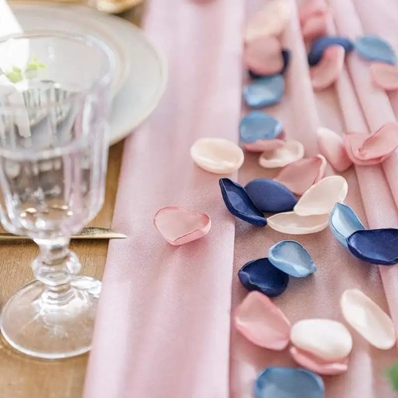 200Pieces Polyester Fabric Artificial Rose Petals For Anniversary And Proposals 964A