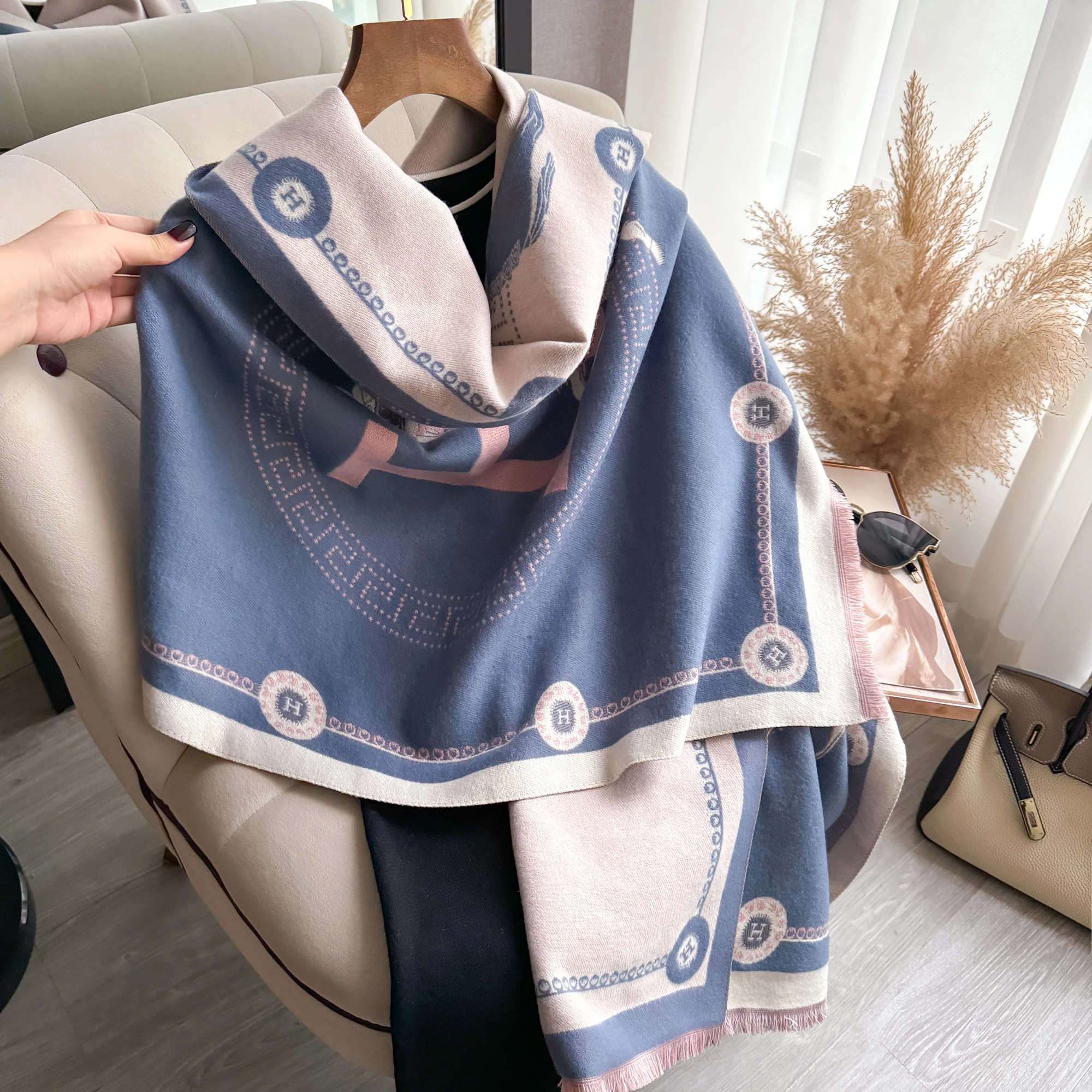 Luxury Winter Cashmere Scarf Women 2024 Design Warm Pashmina Blanket Poncho Scarves Female Carriage Shawl Thick Foulard Bufanda