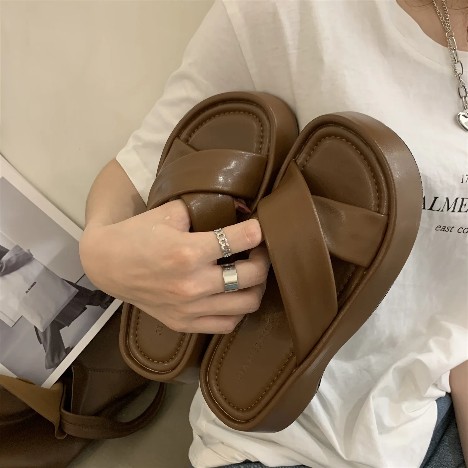 2023 Summer Open Toe Women Slippers Fashion Ladies Casual Platform Flat Heel Outdoor Beach Slides Shoes Flip Flops