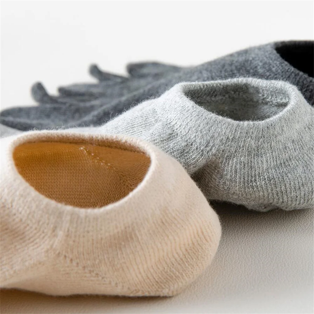 Five Fingers Socks Men Breathable Short Ankle Toe Socks Sports Running Solid Color Black Gray Male Sox 5 Pairs sports socks plain color boat socks ankle socks short socks black socks athletic socks gym socks breathable socks solid color socks solid colour socks