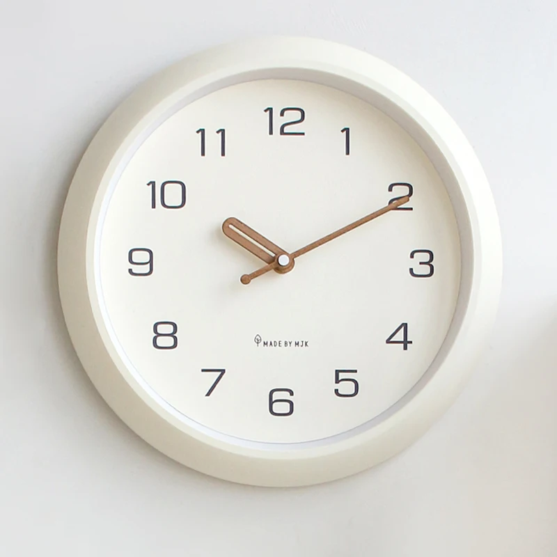 Clock Simple Cream Wind Wall Clock Living Room Home 2025 New Fashion Silent Clock Wall Hanging Creative
