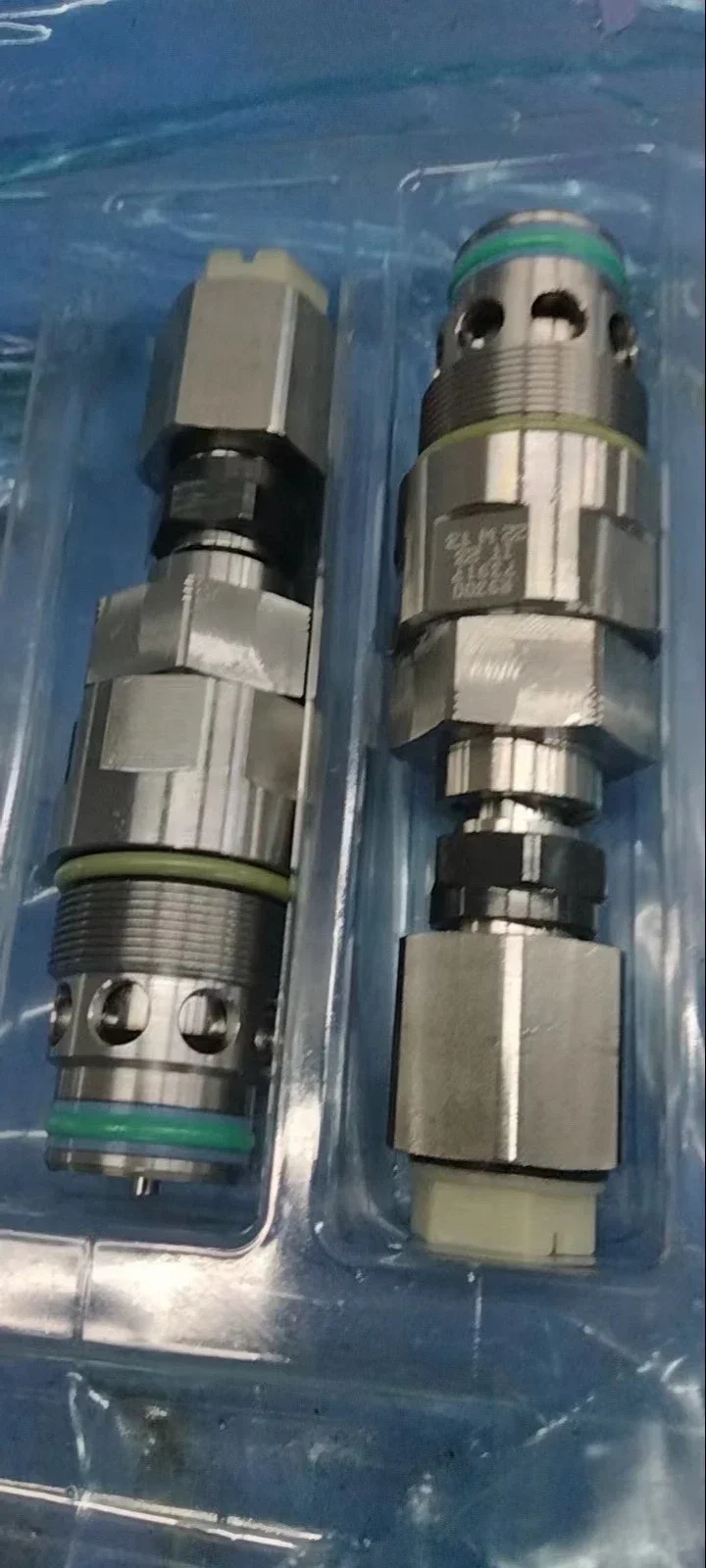 The product can be customized. For Liebherr excavator crusher relief valve