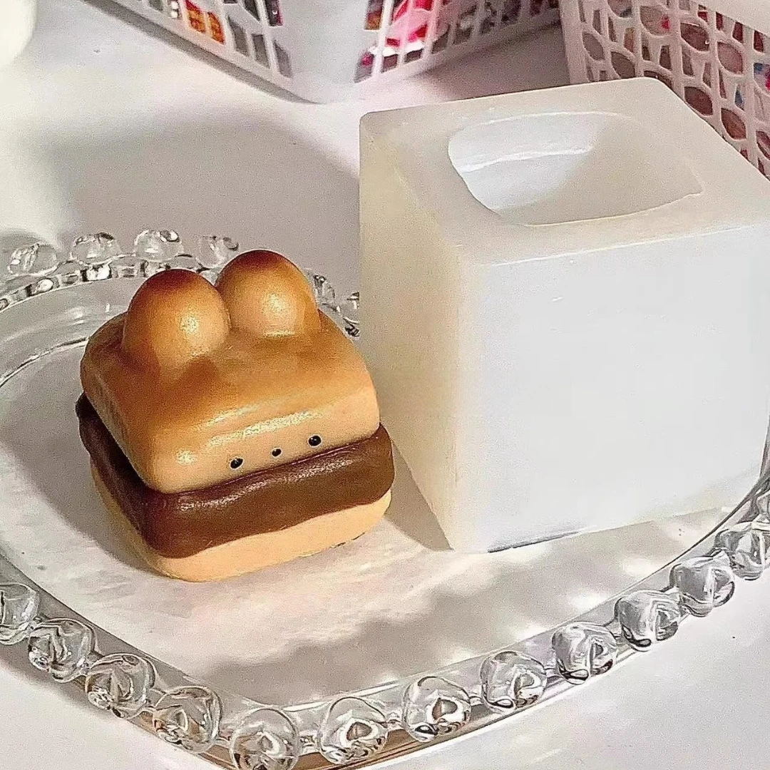 

Cute Cartoon Hamburg Shape Silicone Mold DIY Candle Mold Handmade Decompression pinch toy silicone Mold