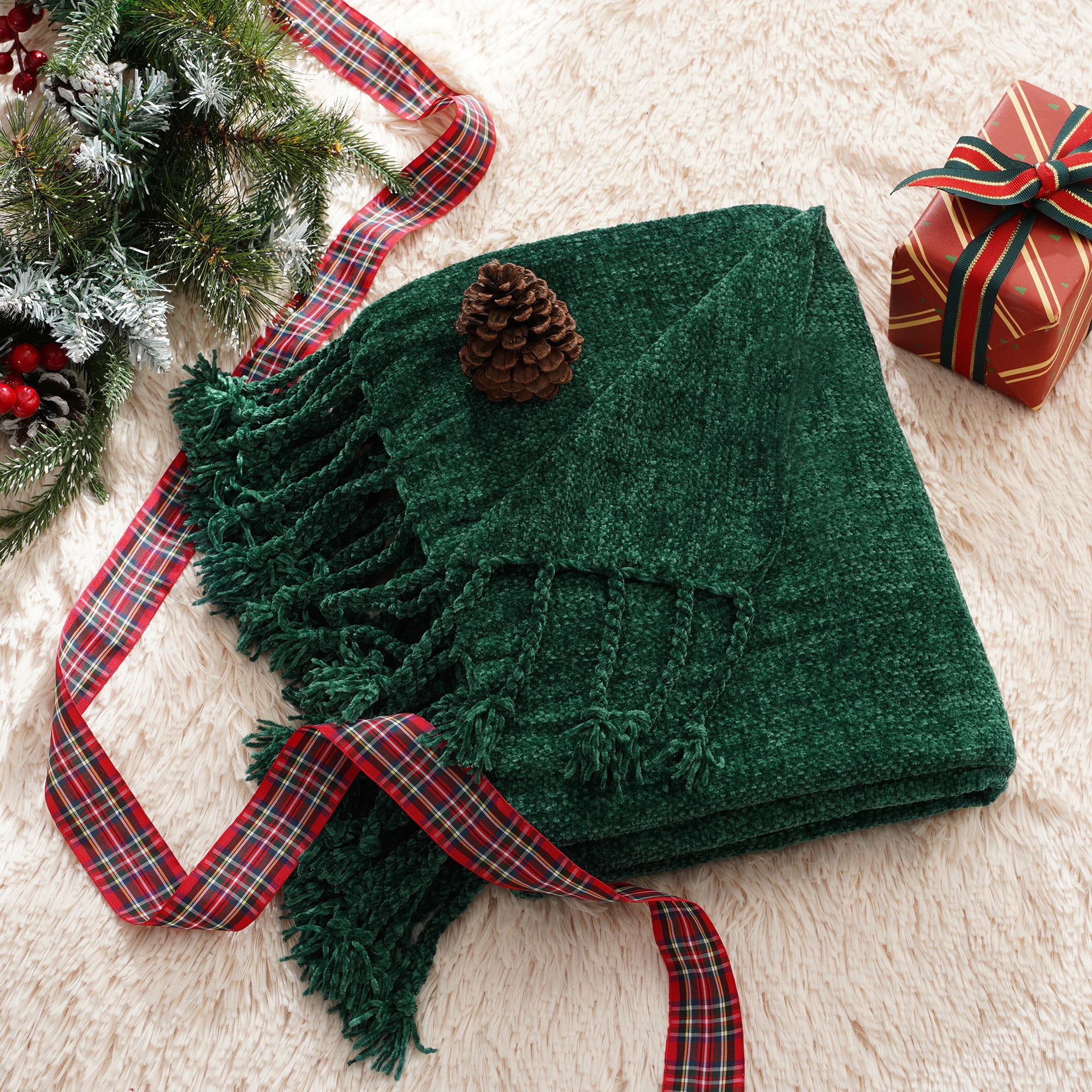 Battilo Chenille Throw Blanket With Fringe Tassels Decorative Lightweight Sofa Blanket Soft Cozy Knit Throws for Spring Decor