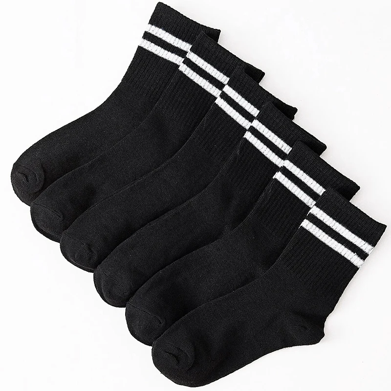 

5Pairs Women Best Socks Striped Pattern and Solid In Black and White Fashion Milddle Men Tube Socks Comfortable and Breathable