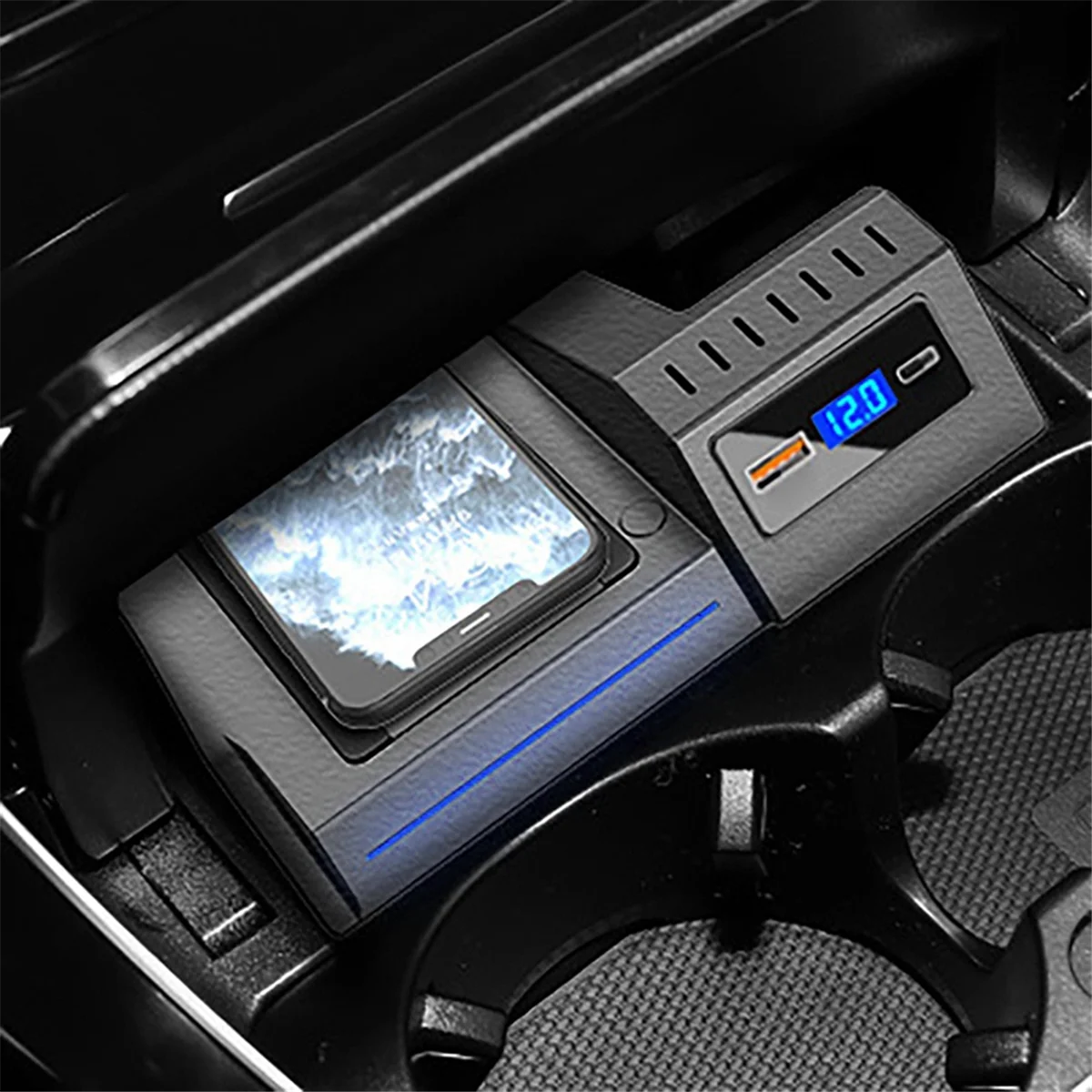 Car Wireless Charger Phone Charging Fast Wireless Charging Panel for Mercedes Benz W205 AMG AMG GLC C Class GLC car wireless charger
