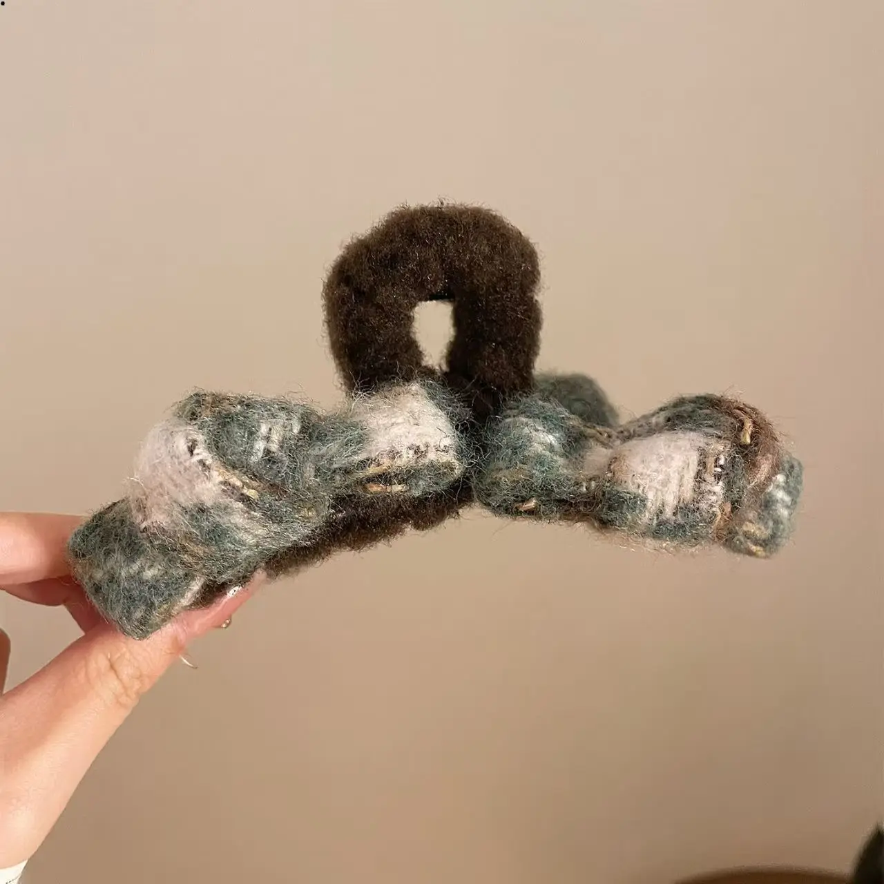 1 Stück/3 Stück Elegante Plüsch-Haarspange mit Schleife für Frauen, 2025 neue Haarnadel, High-End-Look, Back-of-the-Head-Hochsteckfrisur-Haar-Accessoire – Detail 14