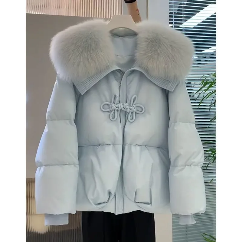 Рисунок 5 - Женская короткая парка на пуговицах