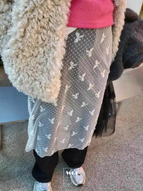 Look Elegante e Romântico com a Saia Vintage Floral da Tonngirls 5 Saia Vintage Floral Tonngirls