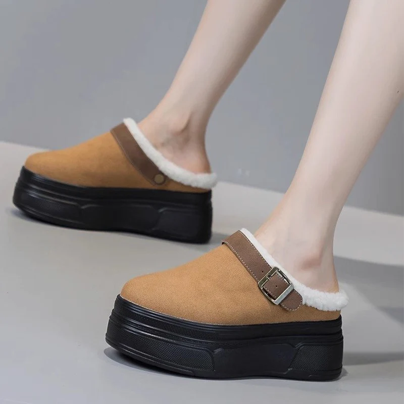 

Женские домашние хлопковые тапочки зимние мюли Shoes, новинка 2024, обувь на плоской платформе с мехом, дизайнерские шлепанцы, короткие плюшевые женские ботинки