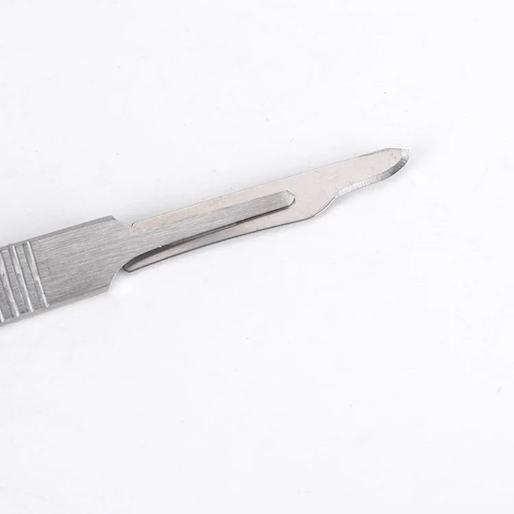 Hoja de bisturí quirúrgico de acero al carbono, cuchilla afilada