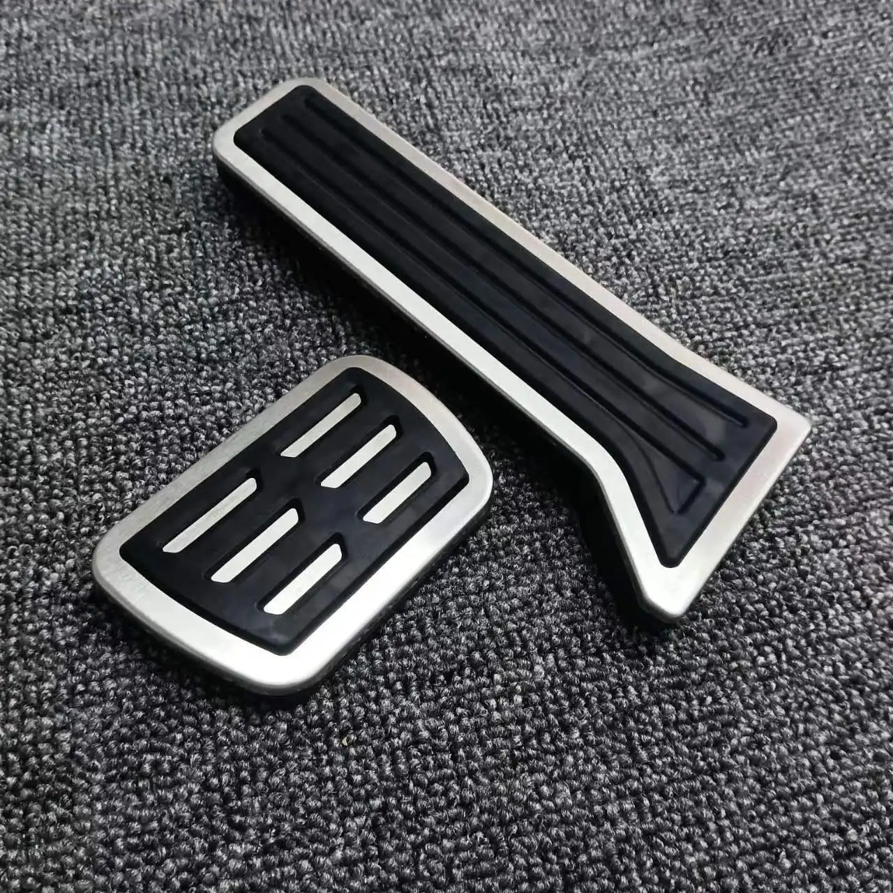 For Xpeng G6 Stainless steel Accelerator brake pedal Interior modification Accelerator brake antiskid Foot pedal Accessories car pedals stainless steel pedal cover