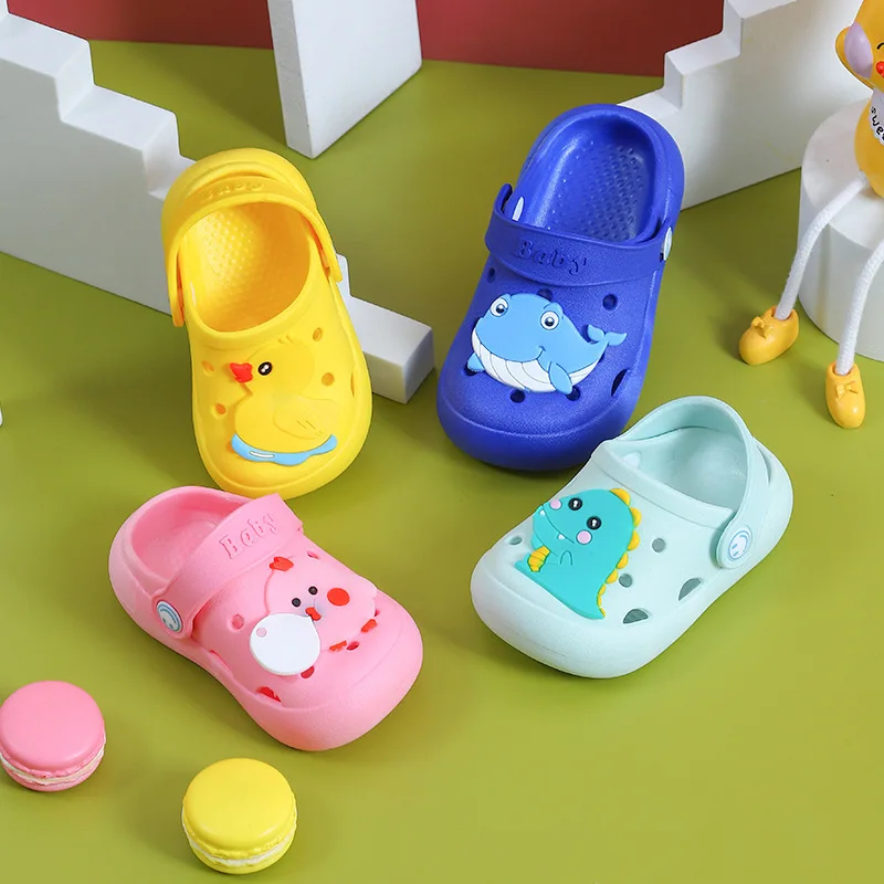 New Slippers Fashion Cute Cartoon Girl Sandals Anti Slip Soft Comfort Home Slippers Classic Simple Trendy Summer Boys' Shoes