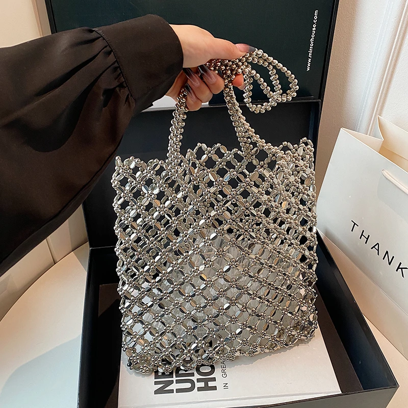 2025, neue Sommer-Urlaubstasche, Boho-Strand, aushöhlen, Umhängetasche für Frauen, handgefertigte Perlenhandtasche, silberne Metall-Tragetasche mit Griff oben – Detail 2