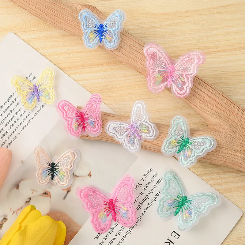 100pcs 4cm Goldfaden Stickerei Schmetterling Applikationen für DIY Kleidung Hut Schuhe Patches Zubehör Kopf bedeckung Haars pangen Dekor