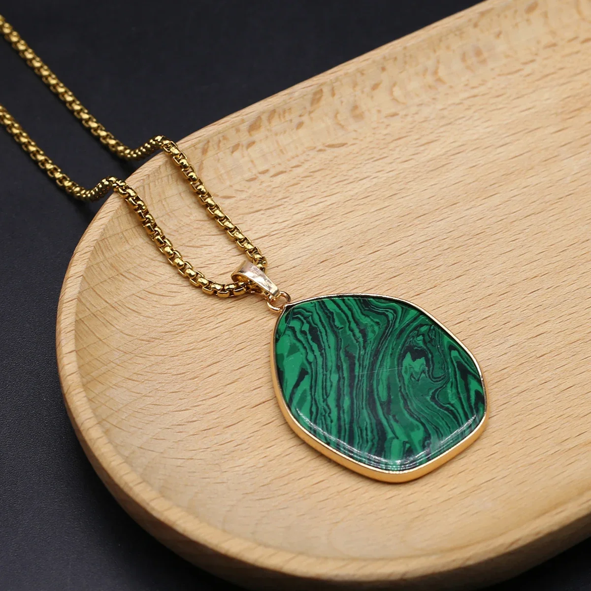 5PCS Wholesale Fashion Natural Stone Flash Labradorite Amazonite Hexagon Necklace Pendant Exquisite Jewelry Accessories Gift